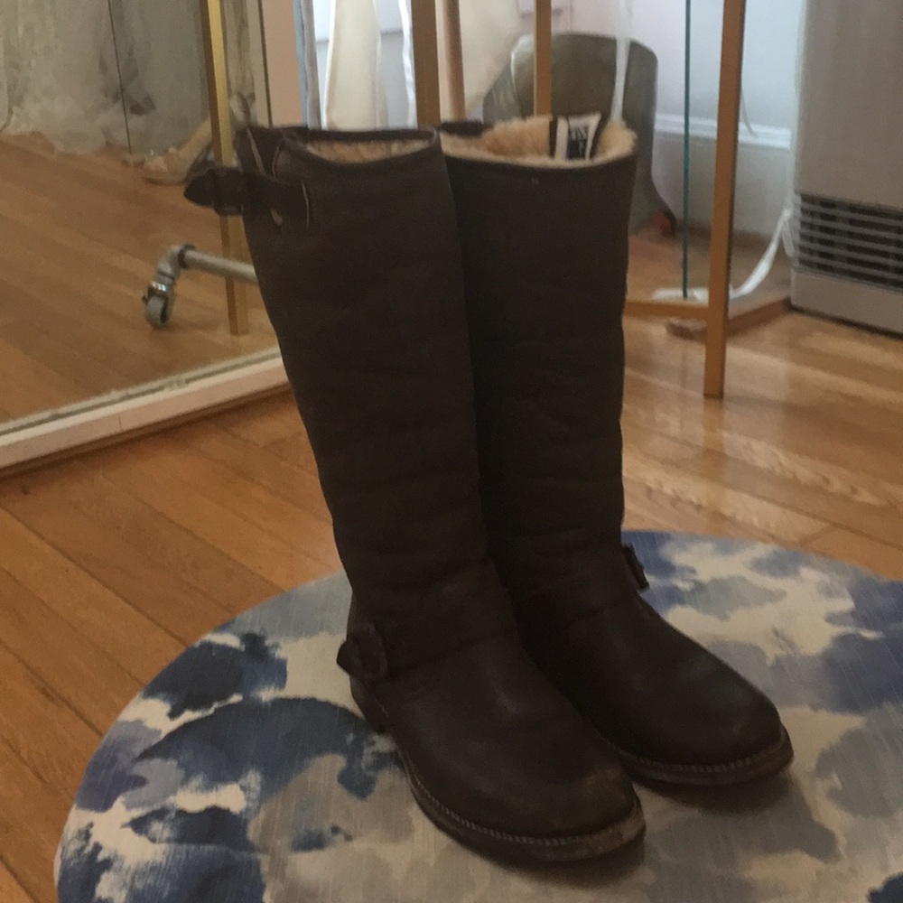 Shearling lined frye boots